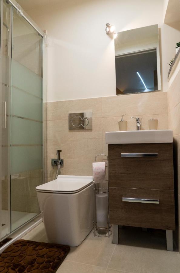 Apartmán Ad Un Passo Dal Centro CTA Exteriér fotografie